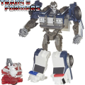 Hasbro Transformers Трансформърс Barricade с енергийно ядро E0755